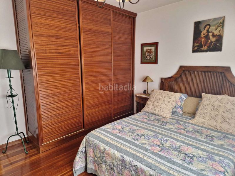 Foto ce8699cf-0609-4b27-91fc-a3dec82d406a. Casa amb calefacció aparcament piscina a Brión