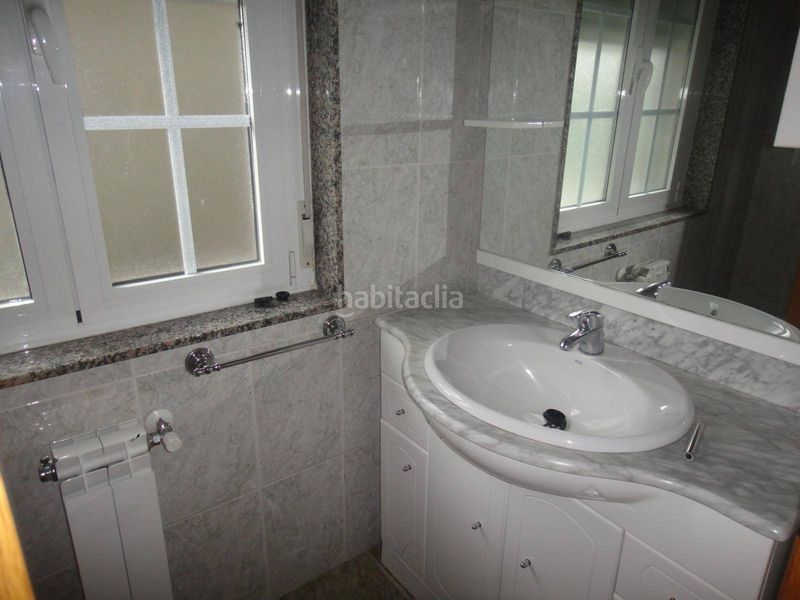 Foto 3c48f67c-d719-4510-ba72-288e20616255. Location maison avec chauffage parking dans Brión