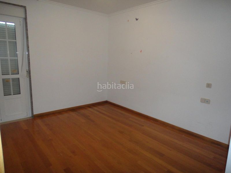 Foto 5a116b59-887a-41b8-ba0d-0b39d5c51433. Location maison avec chauffage parking dans Brión