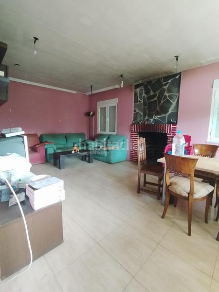 Foto 53bf1a66-4ecf-478d-a166-4b62e0248680. Bauernhof mit heizung parking in Calvarrasa de Arriba