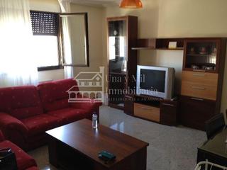 Location Appartement  Poeta jesus rasuero. La zona es la ideal para los estudiantes , muy cerca de las univ