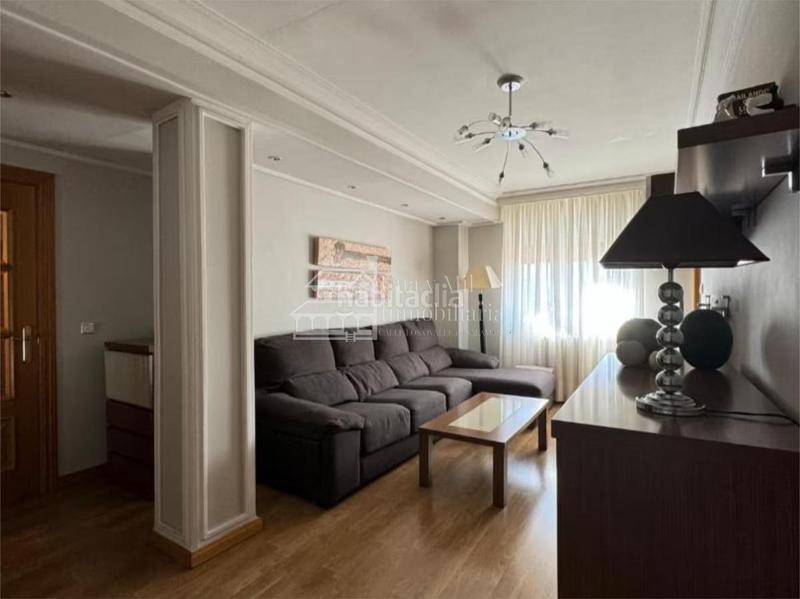 Foto 5d54023f-b3f5-4d8c-bf99-68f827429a04. Flat with heating in Garrido Sur Salamanca
