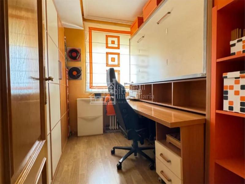 Foto 65442338-ed2c-401a-95aa-7a1c2c454c8d. Flat with heating in Garrido Sur Salamanca