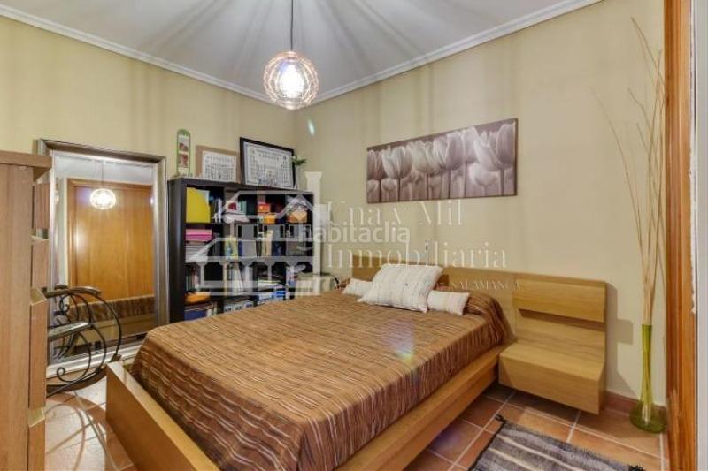 Foto 2f1b5057-4027-419a-89a1-5f1fae9f0cfc. Chalet con riscaldamento parcheggio piscina in Villamayor