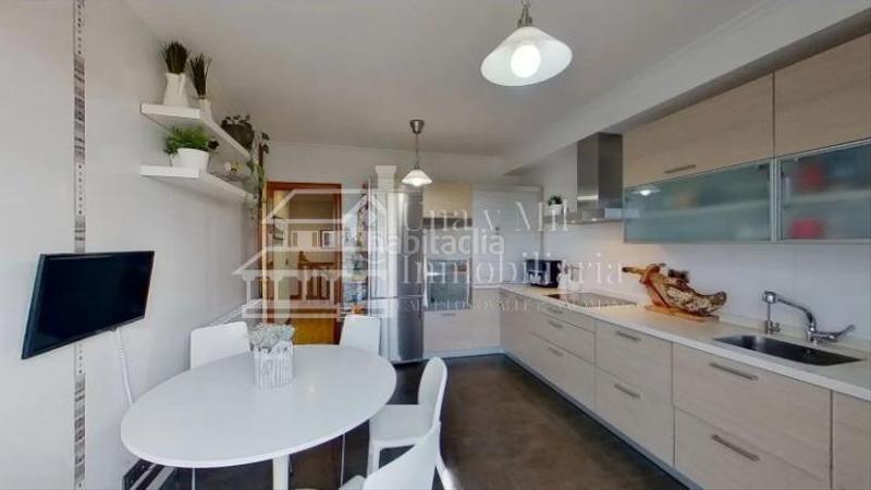 Foto 39b315ad-e16f-4e8c-b5d6-353bfeddb7dd. Chalet con riscaldamento parcheggio piscina in Villamayor