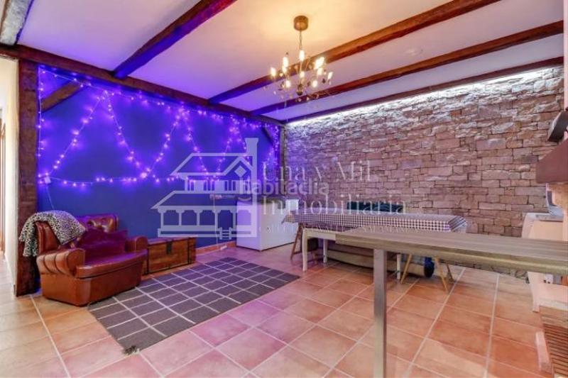 Foto 90dbdeff-6508-4288-8e4e-3672fb15b94c. Chalet con riscaldamento parcheggio piscina in Villamayor