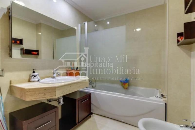 Foto e9053c5c-0d23-4b0d-8410-21230741a9c7. Chalet con riscaldamento parcheggio piscina in Villamayor