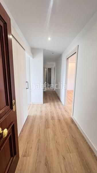 Foto b95c490e-61db-43c0-aa04-4b9f477f906a. Rent flat with heating in Estación Salamanca