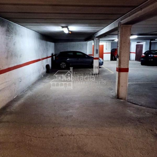 Foto c4eec48f-5b69-42bf-9111-7f9a775d5448. Parking coche garaje en Garrido Sur Salamanca