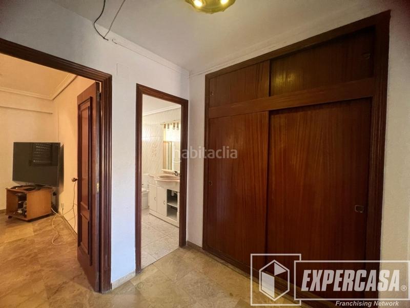 Foto 3f460e8c-f912-43a9-bfdb-926694f0f4c1. Casa adosada en Silla