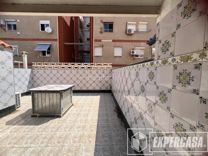 Foto 46340337-8777-4b9d-96e0-aa8631ce9301. Casa adosada en Silla