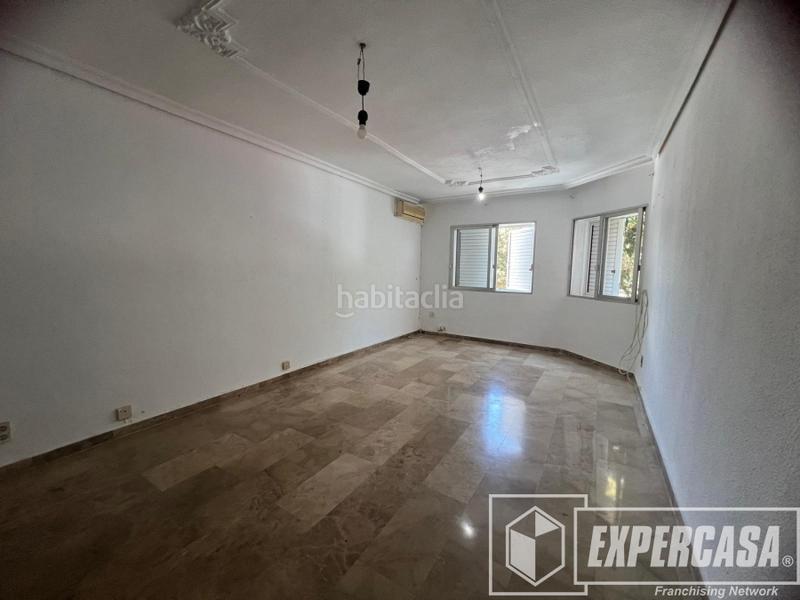 Foto 62d0f534-c006-4147-826d-802eb37ba130. Casa adosada en Silla