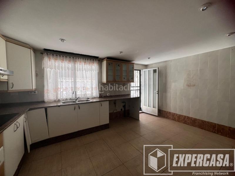 Foto 9507e93a-4db1-4178-8987-bb95469d6f71. Casa adosada en Silla