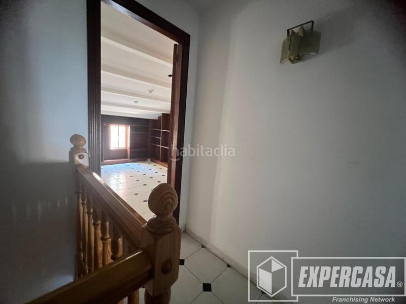Foto 979b6b2f-d2af-4281-826f-562ef8011a9e. Casa adosada en Silla