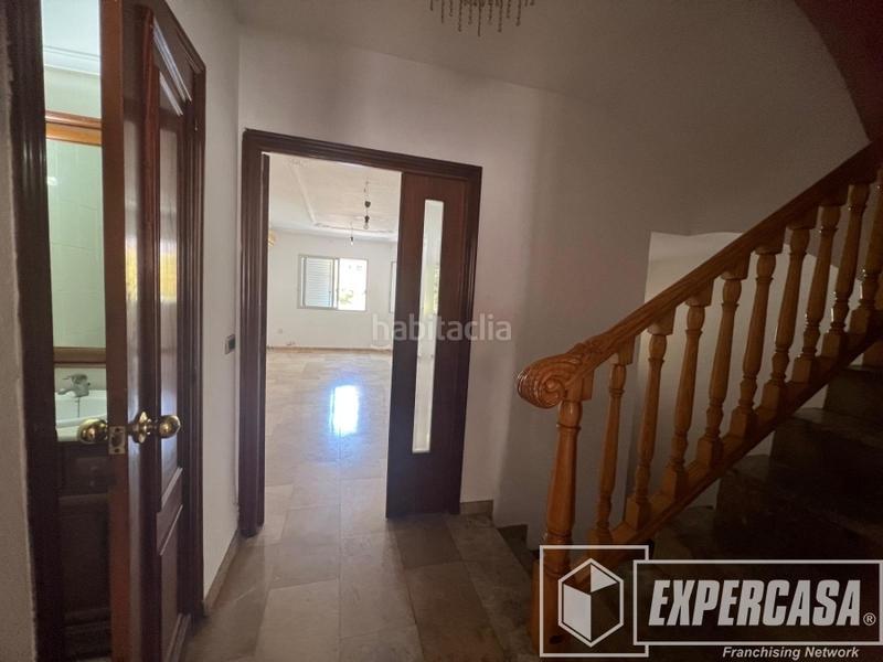 Foto c4f24cd4-c3de-430a-b36b-30a79765a839. Casa adosada en Silla