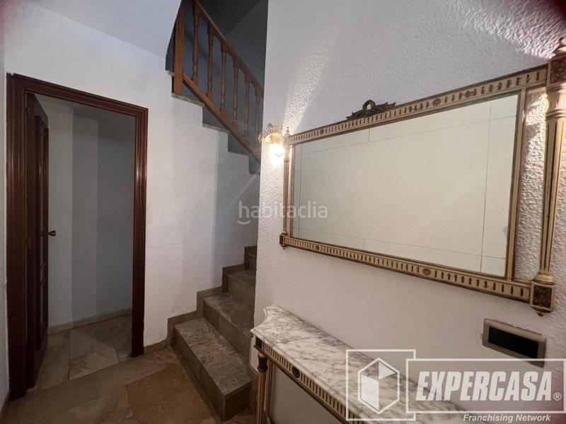 Foto ed81d90c-cd13-44ea-9849-03820e898325. Casa adosada en Silla