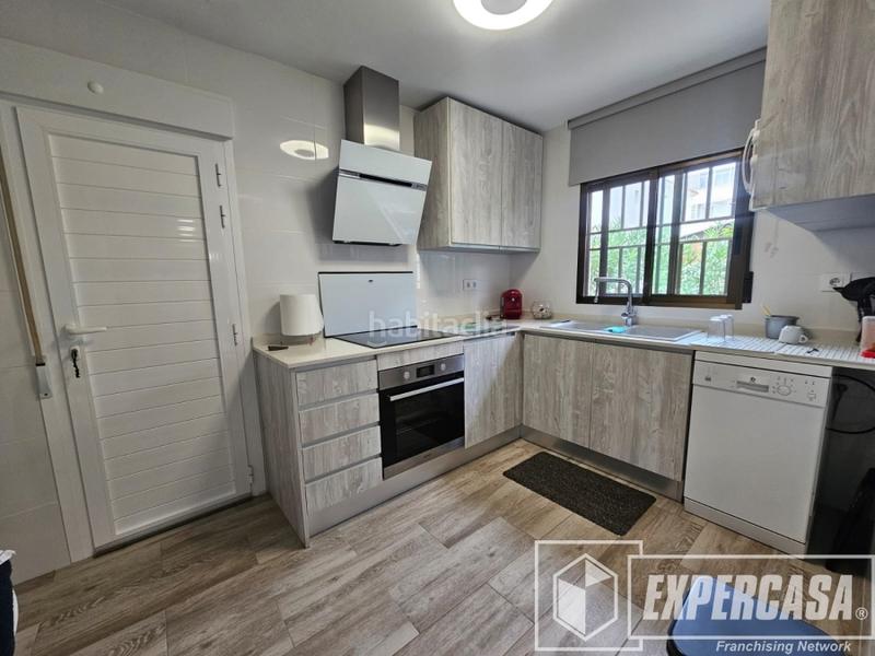 Foto 8775ac99-2320-4142-8404-ceb35ba5443c. Chalet with parking in Sueca Sueca