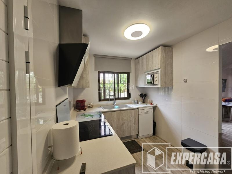 Foto 50e9dec6-72e9-4f9a-b81a-8881b15aa41e. Chalet avec parking dans Sueca Sueca