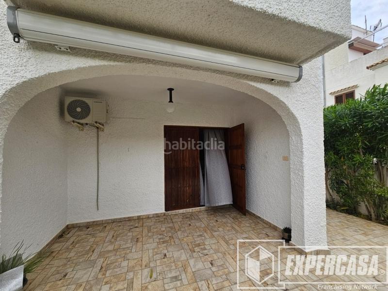 Foto ea6bd68c-6a4b-47bf-8d85-35096531dcca. Xalet amb aparcament a Sueca Sueca