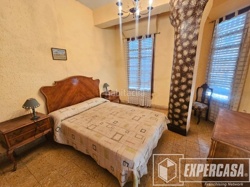 Foto 151dd74f-e8f1-48b0-bf18-95d23dc8b995. Edifici a Silla