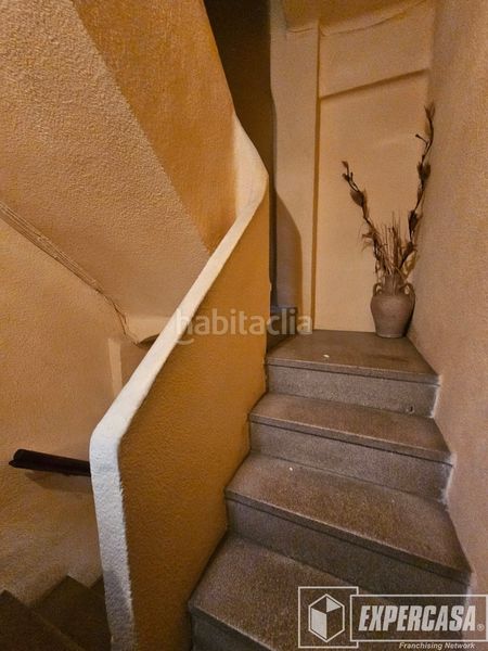 Foto e79989b5-8928-450d-a27a-5ad11fa9b7f3. Edifici a Silla