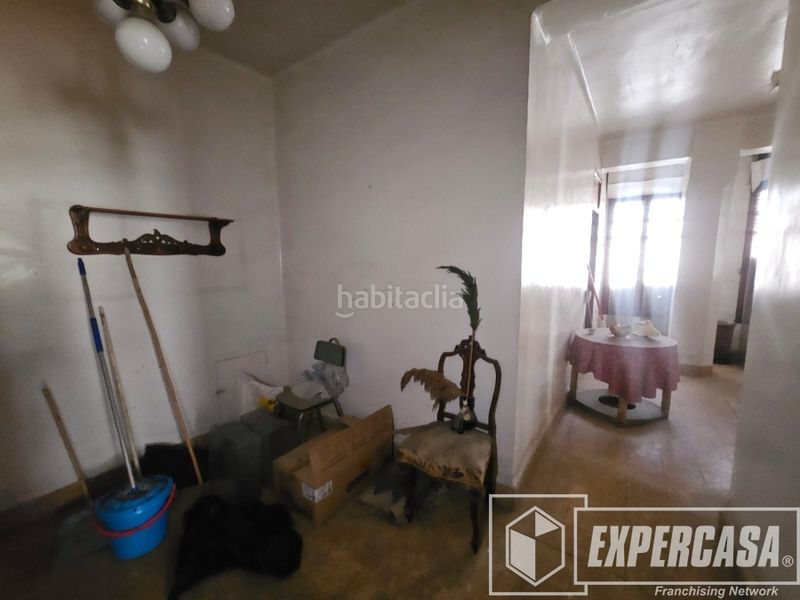 Foto ff38644f-0827-40c8-8324-13078c8035f7. Edifici a Silla