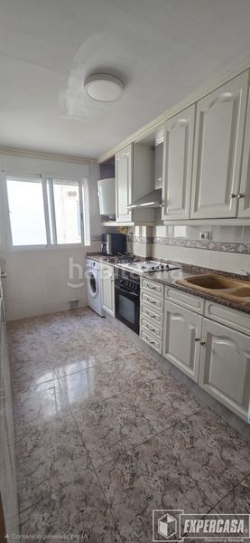 Foto 1198a6a1-5bf4-47a0-a743-9a8e25866405. Apartamento en Silla