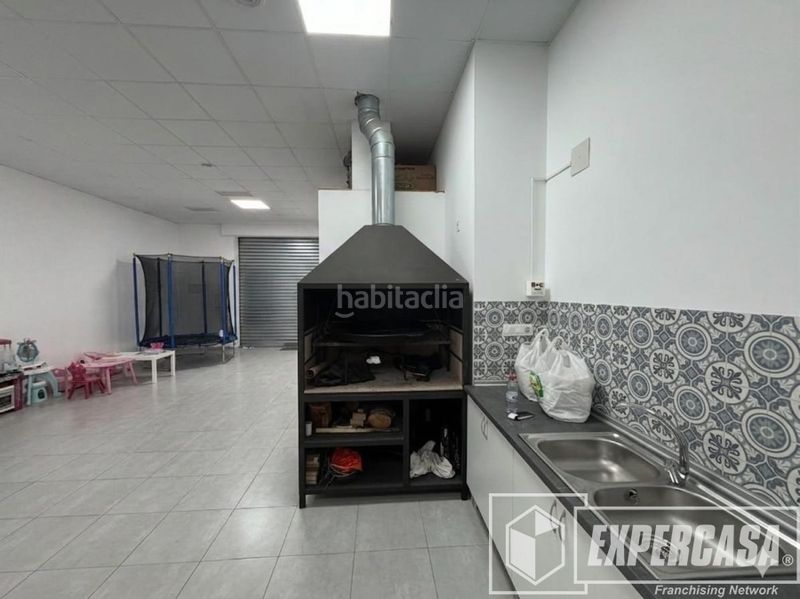 Foto 1d3cbe6b-9c04-49d1-9780-0c4fddb54f0a. Local comercial a Silla