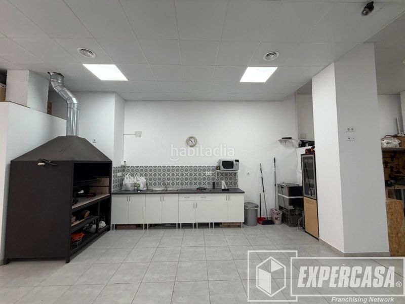 Foto ee040279-b3b1-4cc5-9663-3d6588d5b55d. Local comercial a Silla