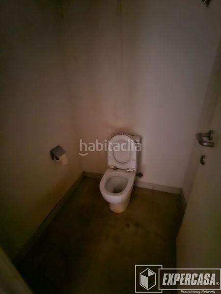 Foto 531f11b5-0363-4c70-b291-eac991b79144. Ufficio in Silla