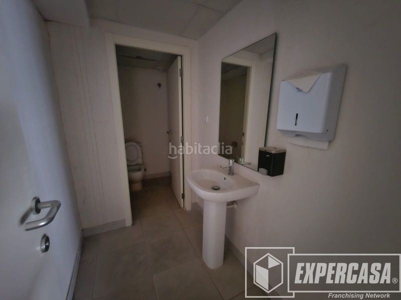 Foto 9159aae5-5bbd-438f-b9f6-6af2e2e61508. Ufficio in Silla