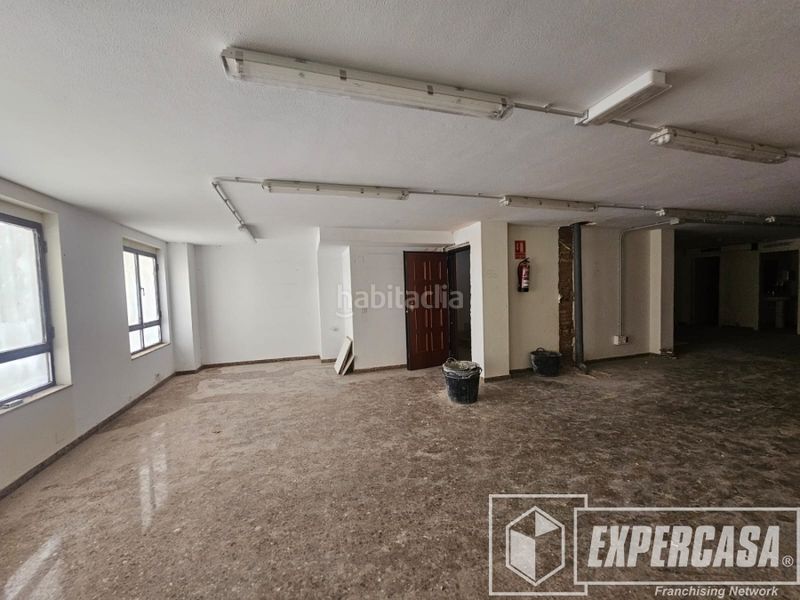 Foto c459ad2d-f80a-4a84-8226-ecf872ea4ea6. Ufficio in Silla