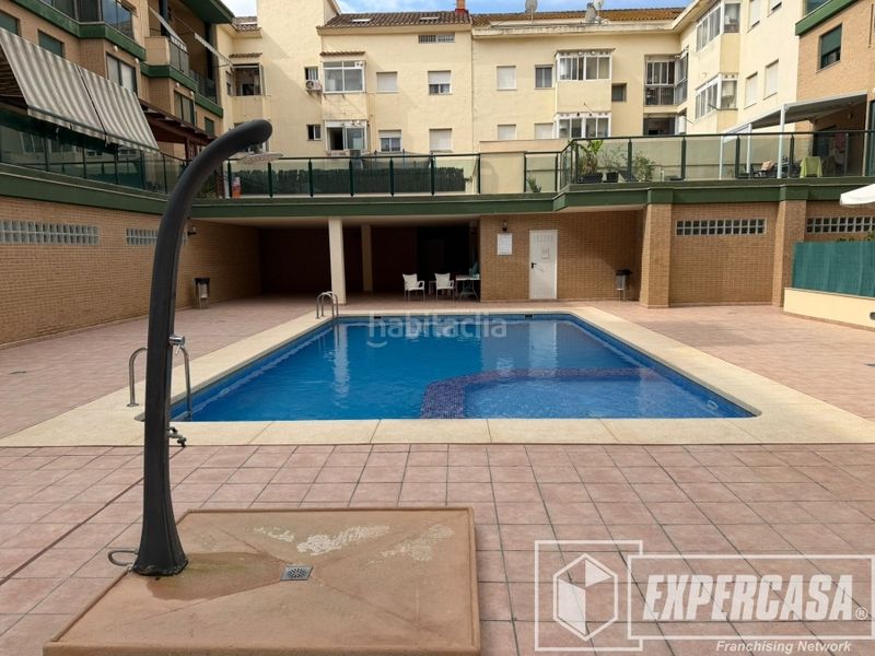 Foto 3ef93658-e256-418c-bd98-5d64eb750620. Lloguer apartament amb piscina a Silla