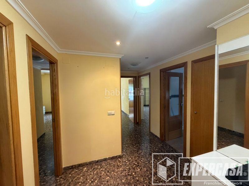 Foto 64837b9a-7472-4596-9154-6ea486755135. Lloguer apartament amb piscina a Silla