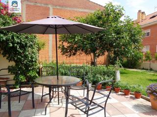 Casa  Calle rosario pereda. Preciosa vivienda en santovenia pisuerga