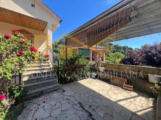 Maison à Massanes. Casa en riu clar