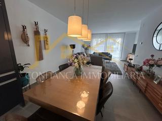 Casa adossada a Els Pavos. Casa en el centro de blanes a pocos metros del mar