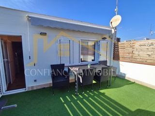Casa in Centre. Casa totalmente reformada con licencia turística, muy cerca del