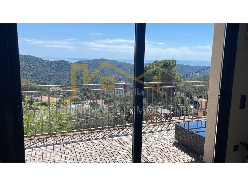 Foto ccf9bd55-92e9-45f5-a27e-bfed4b942fac. Casa amb aparcament a Sant Cebrià de Vallalta