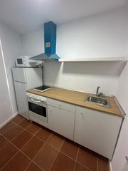 Rent Apartment  Antoni gaudi. Apartamento en alquiler en mas deen gall   can rial, 1 dormitori