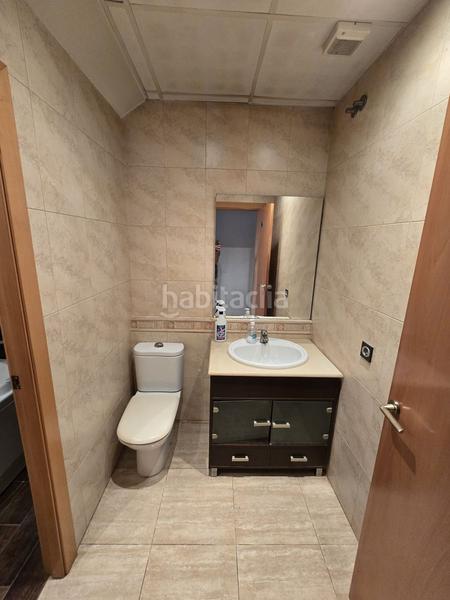 Foto ffb8861b-0c49-4b4d-94f6-1fa5beb3627b. Location local commercial dans Nucli Urbà Esparreguera
