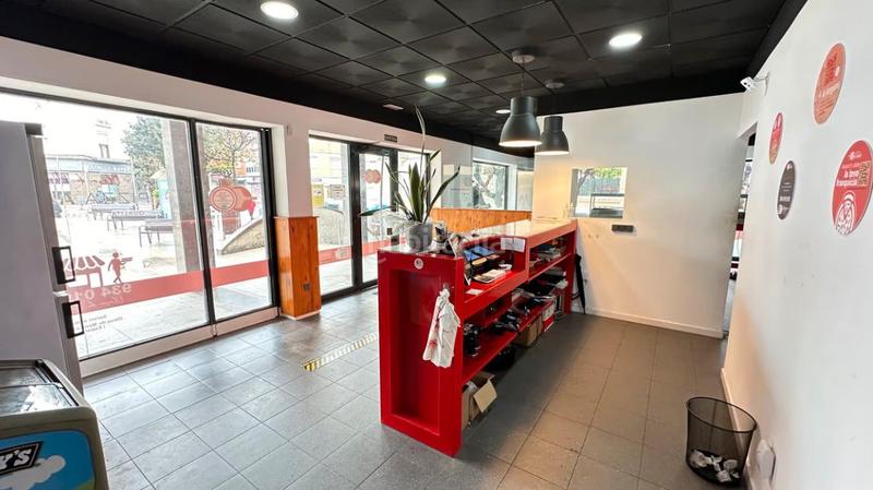Foto 5f6b4e8e-b8b5-4679-8e39-d271042e94ba. Alquiler local comercial local com. en alquiler . en Olesa de Montserrat