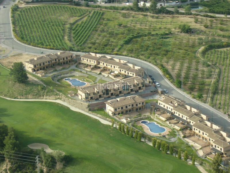 Foto e7fb5966-1673-43df-8791-be78704cea98. Affitto chalet con riscaldamento parcheggio in Sant Esteve Sesrovires