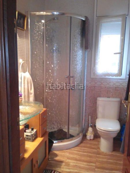 Foto da35f10e-975e-4de4-b3f5-6675ac70ebd1. Chalet with heating in Sant Esteve Sesrovires