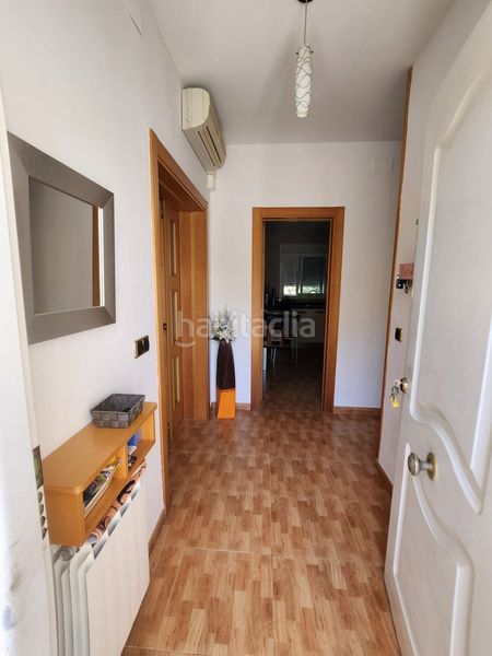 Foto f0f0d0fe-47de-4a40-8799-1f6fbd973478. Xalet amb calefacció aparcament a Piera