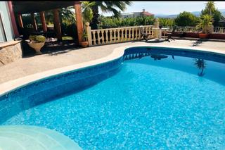 Chalet à Cehegín. Se vende o alquila chalet de lujo en un paraje muy bonito , cerc