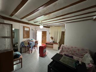 Casa in Cehegín. Se vende casa en el casco histórico de cehegin, actualmente bien