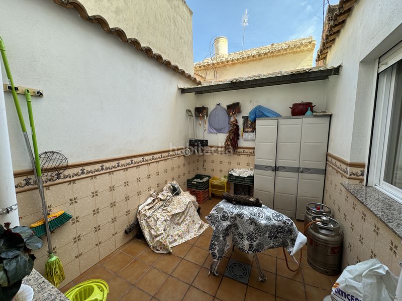 Foto bdb2ef35-105a-476a-b75f-74e3d689204b. Casa a calle santa isabel 1 a Cehegín