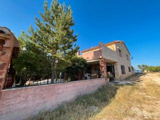 Lloguer Xalet a Moratalla. En venta este precioso chalet en un entorno natural inigualable