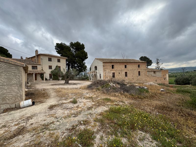 Foto a0fdc3a7-8587-479b-a3a3-6d7bf92bb585. Chalet in rm-c16 2 in Caravaca de la Cruz